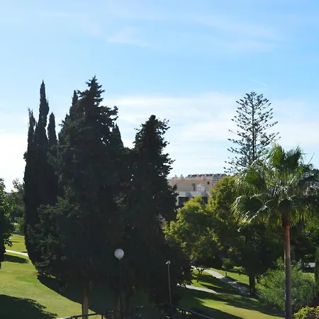 Aloha Fuente 2 Bed Iwalking Distance To Amenities Apartment