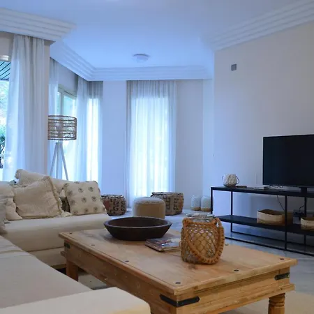 Aloha Fuente 2 Bed Iwalking Distance To Amenities
