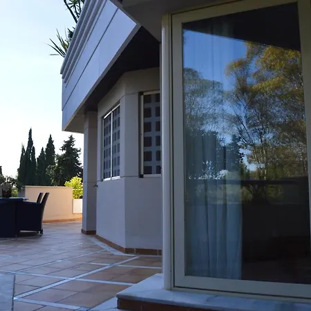 Apartment Aloha Fuente 2 Bed Iwalking Distance To Amenities