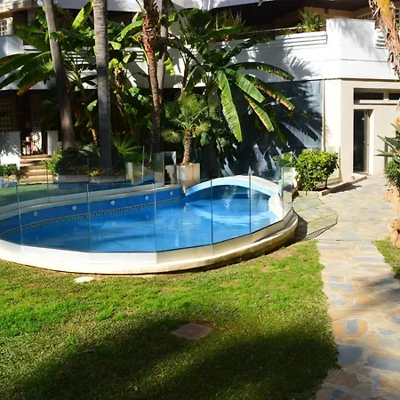 Aloha Fuente 2 Bed Iwalking Distance To Amenities Marbella