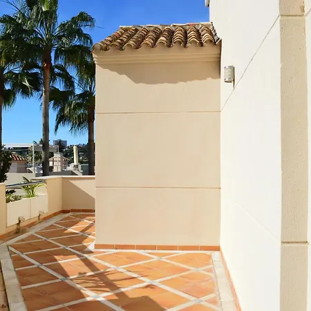 Aloha Fuente 2 Bed Iwalking Distance To Amenities Apartment Marbella
