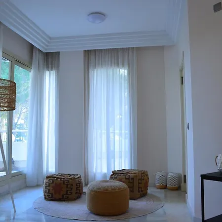 Aloha Fuente 2 Bed Iwalking Distance To Amenities Apartment *