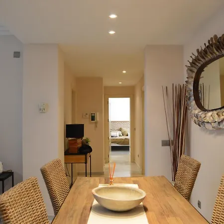 Aloha Fuente 2 Bed Iwalking Distance To Amenities * Marbella