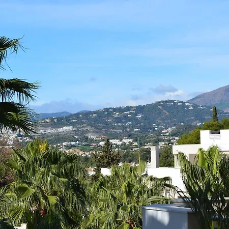 Aloha Fuente 2 Bed Iwalking Distance To Amenities Apartment